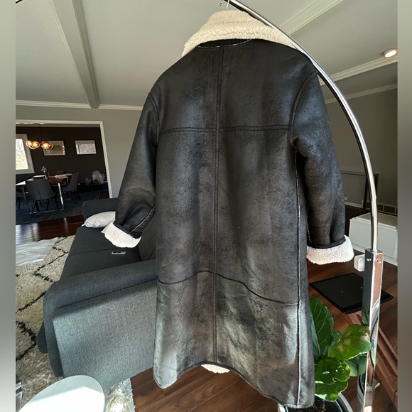 MANGO Oversized Faux Shearling coat size XS - Picture 8 of 8